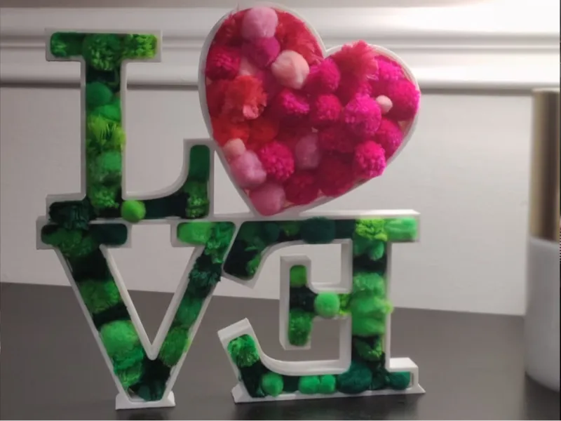 Love Pompon Testo 3D