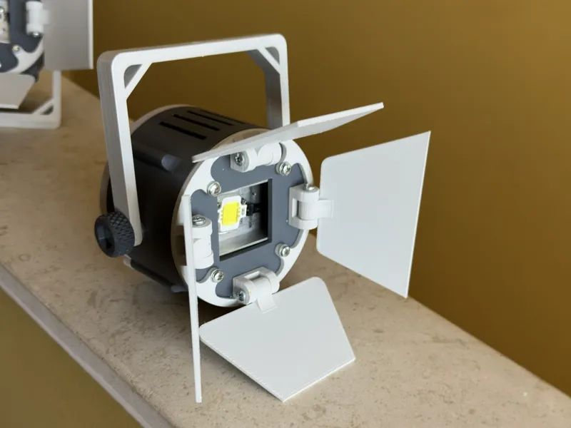 10W Led Spotlight Barndoor Video Light Projector