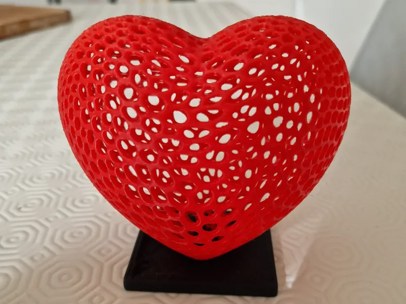 Heart - Voronoi style