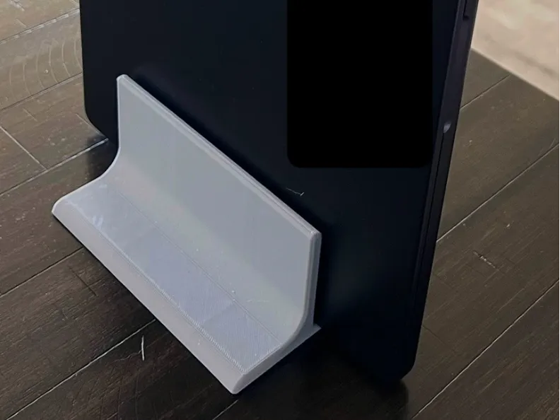 Macbook Laptop Vertical Stand (fits all macbooks)