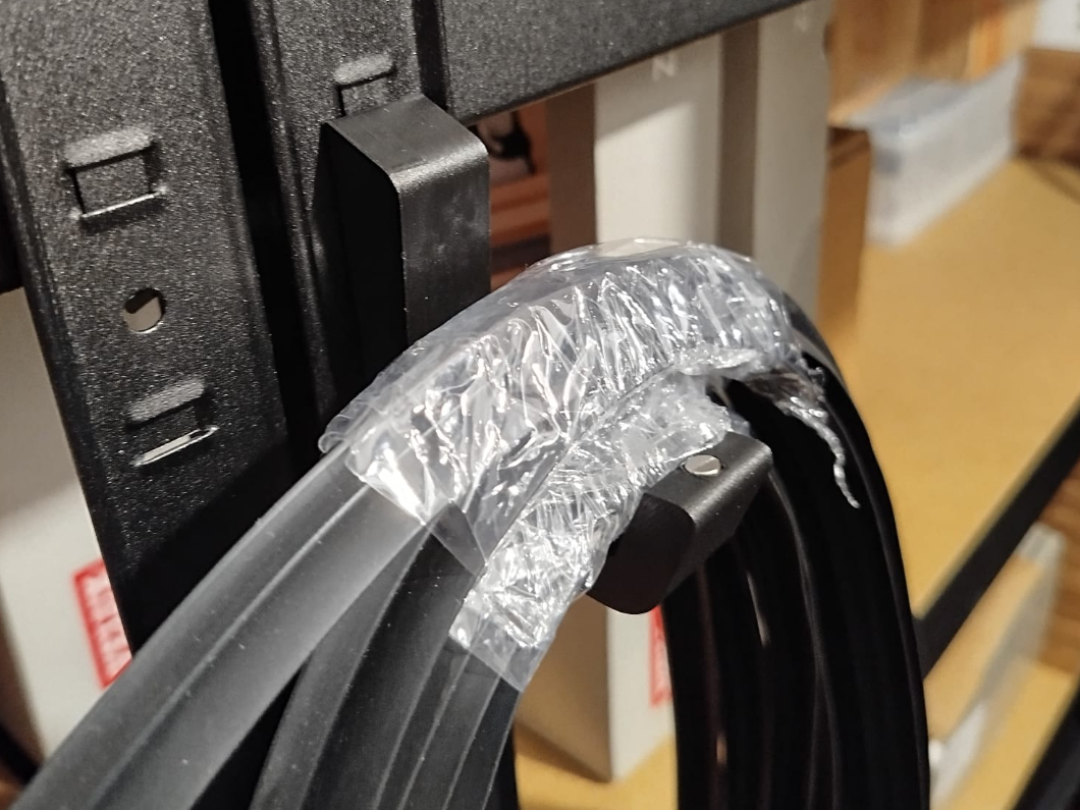 Folding Hook - Magnetic hanger for warehouse rack 