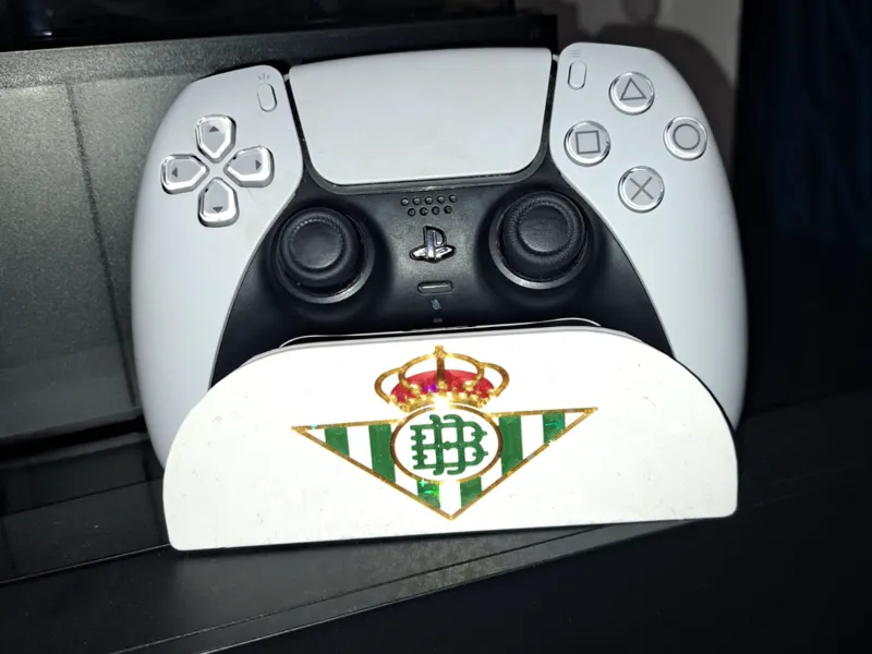 soporte universal escudo real betis balompie