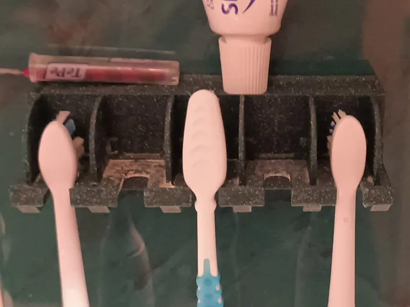 toothbrush holder