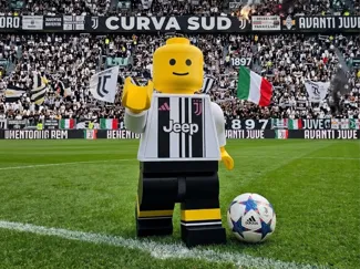 Mega Brick – Juventus 25/26 Serie A jersey + legs
