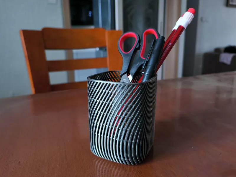 超好看简约笔筒