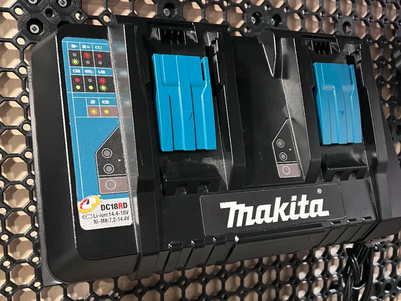 Makita DC18RD Mount for Multiboard or Regular Wall