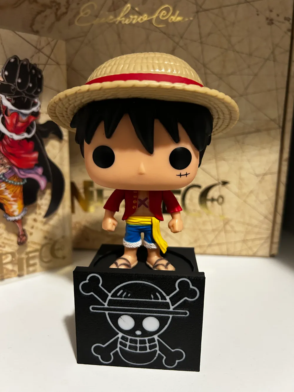 Funko pop stand with logo one piece straw hat by Skiok97 MakerWorld