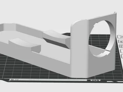 Container support with desiccant tray
