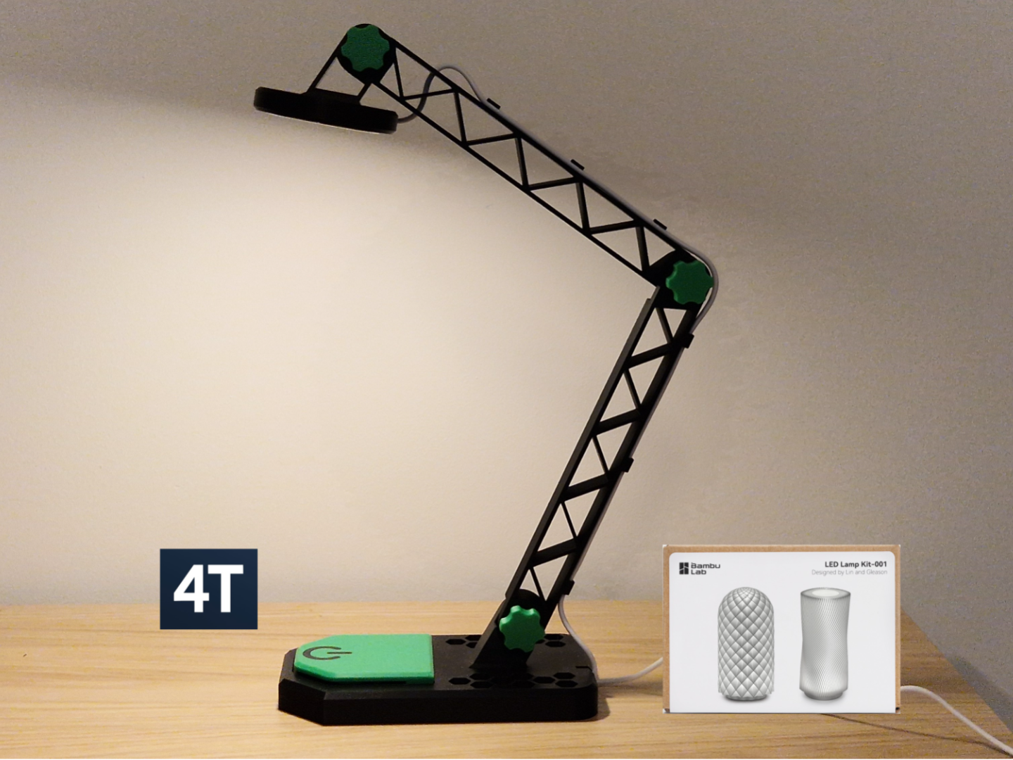 Trussbeam Desk Lamp