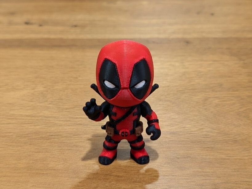 Deadpool Mini Figure (Raised Hand)