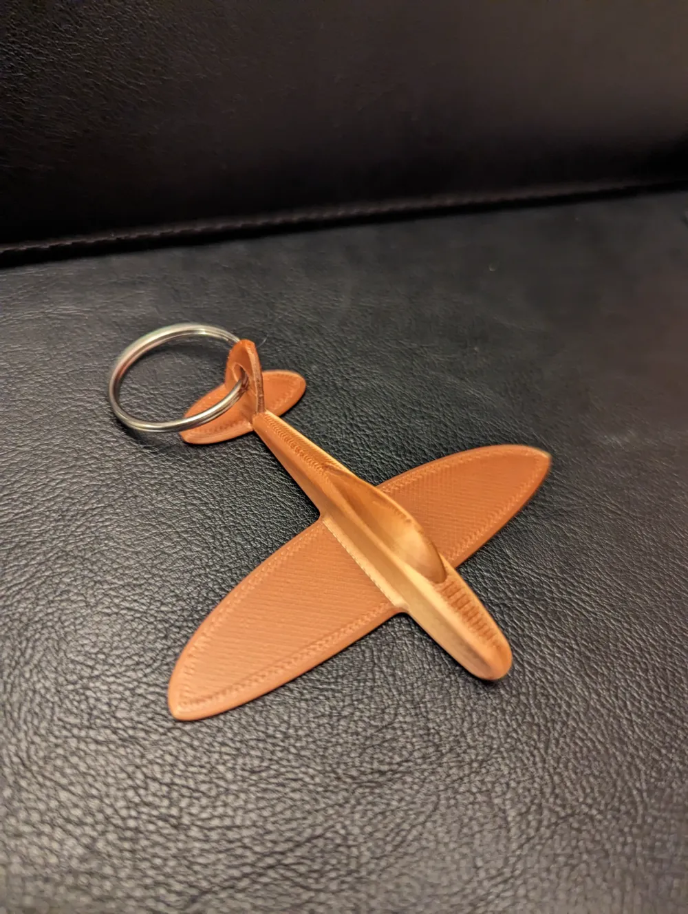 21 Min Airplane Keychain No Supports Easy Print by M of WI MakerWorld