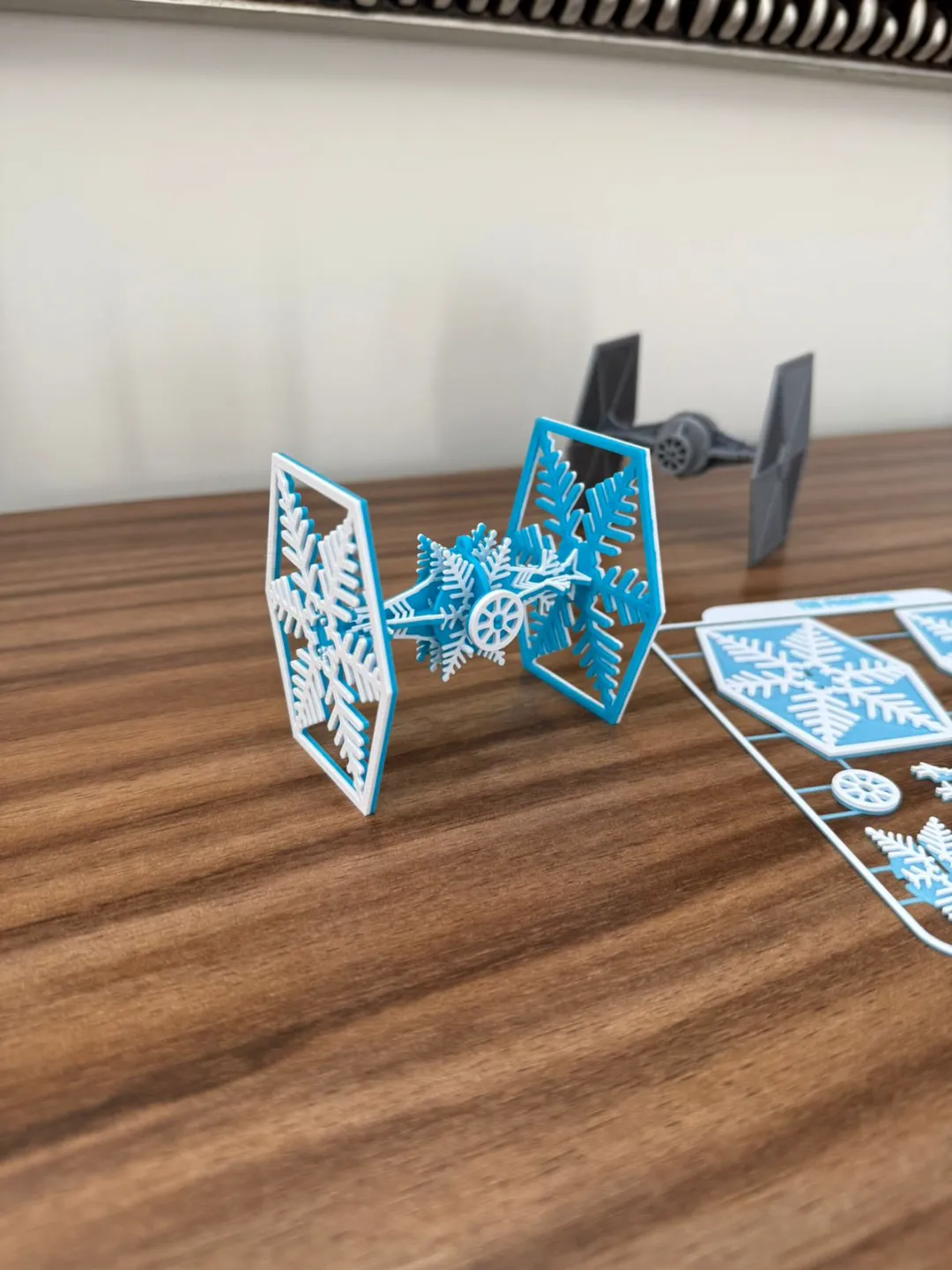 Tie Fighter snow flake kit card view 4