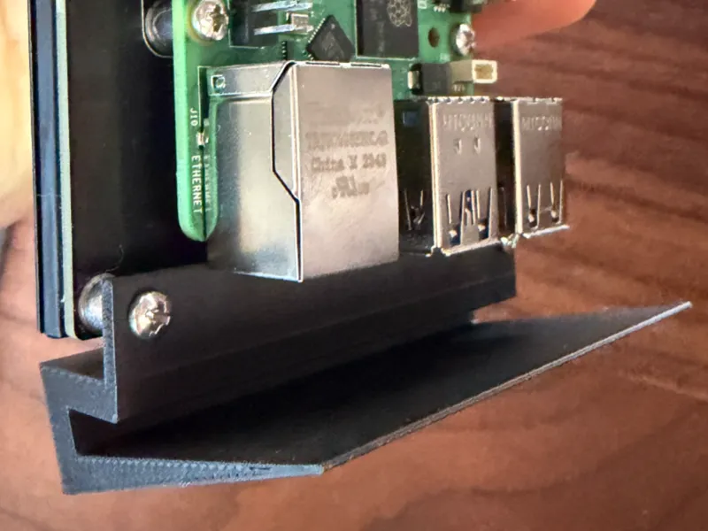Minimalist Stand for DFRobot 5” V2 DSI Touchscreen