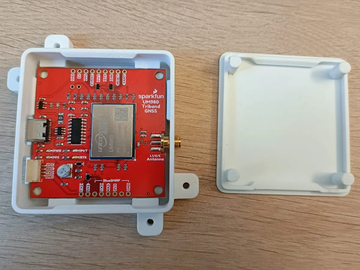 SparkFun 三频段 GNSS RTK 模块 - UM980 外壳 - 免费 3D 打印模型 - MakerWorld