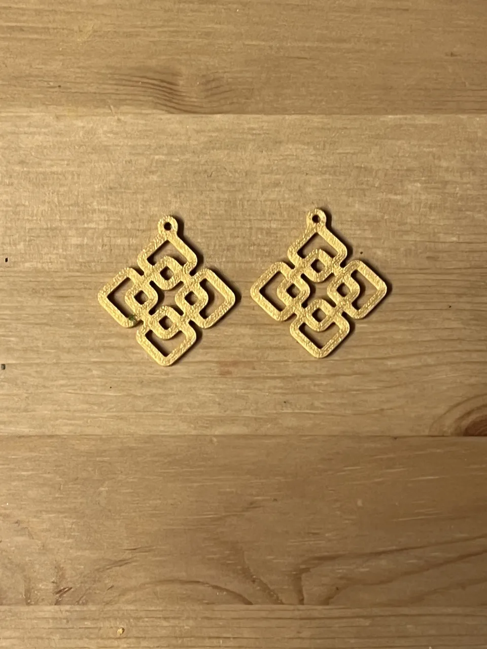 earrings view 2
