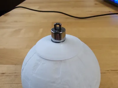 Christmas Ball Lid with Feet 