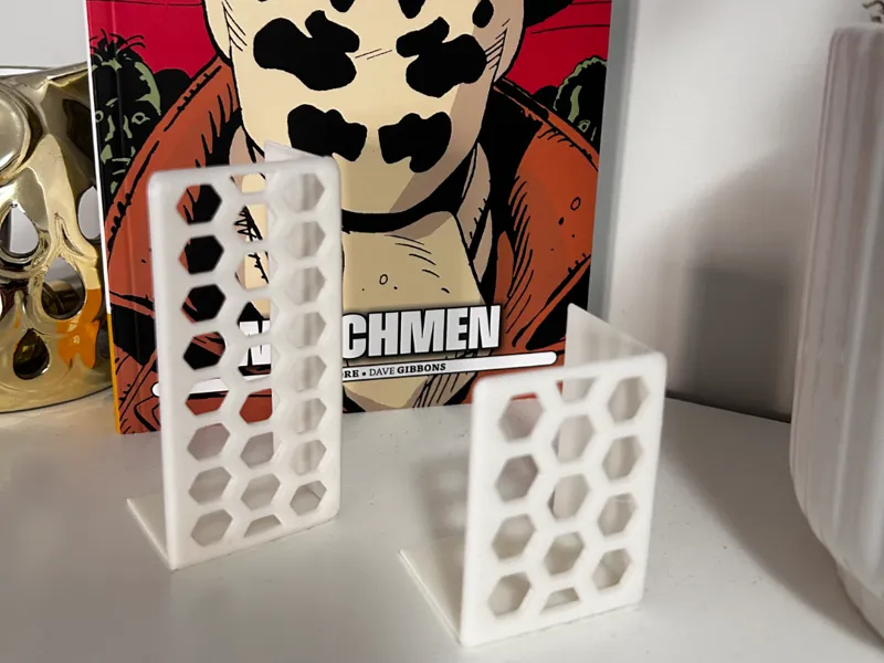 Bookend minimal for manga and books