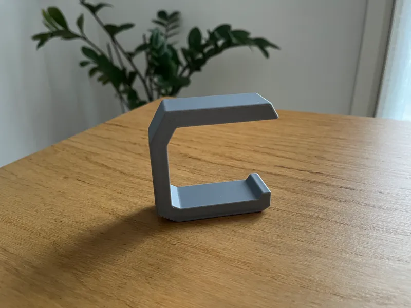 Hanging desk hook