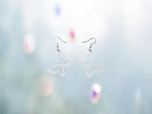 Butterfly lines earrings