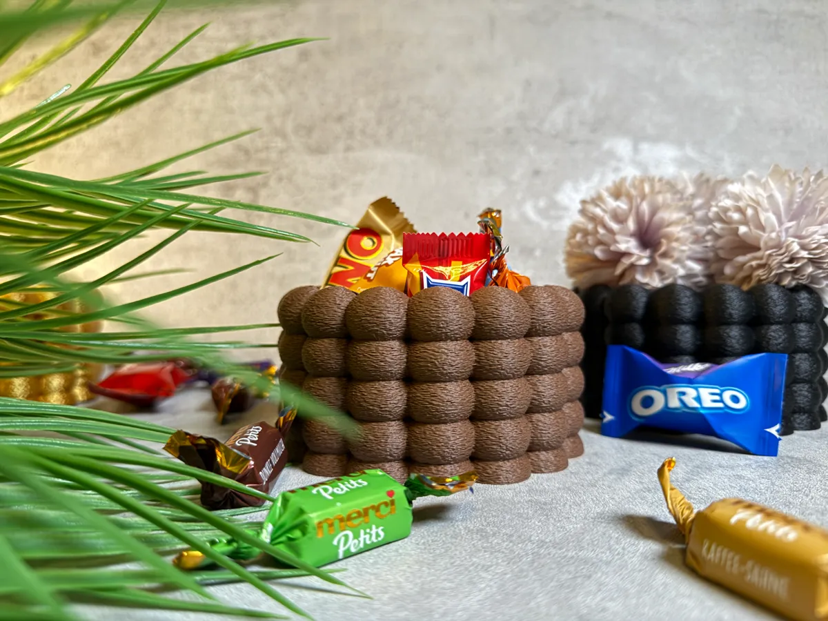 Contenant polyvalent bonbons et petites plantes