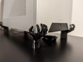 PC case foot hand
