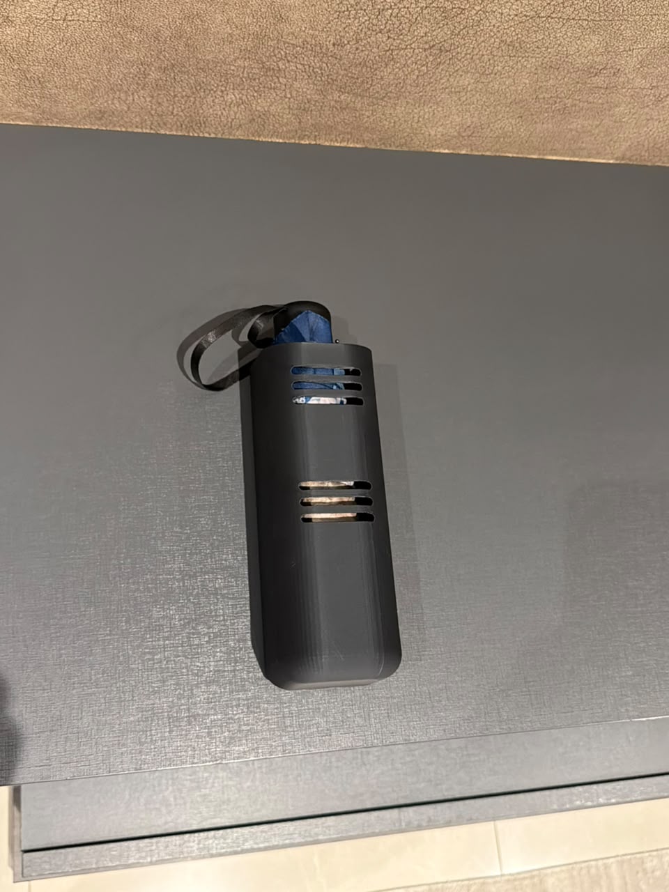 Car Umbrella Holder – Water Collecting Design - 1