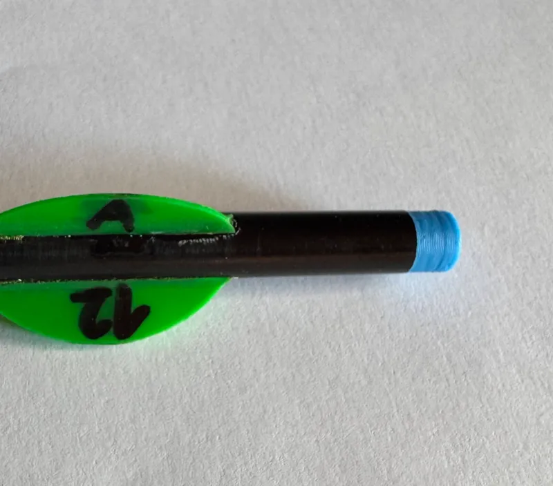 Arrow nock for crossbow