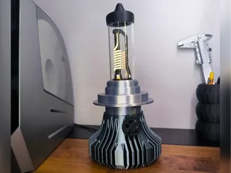H7 Desk Lamp
