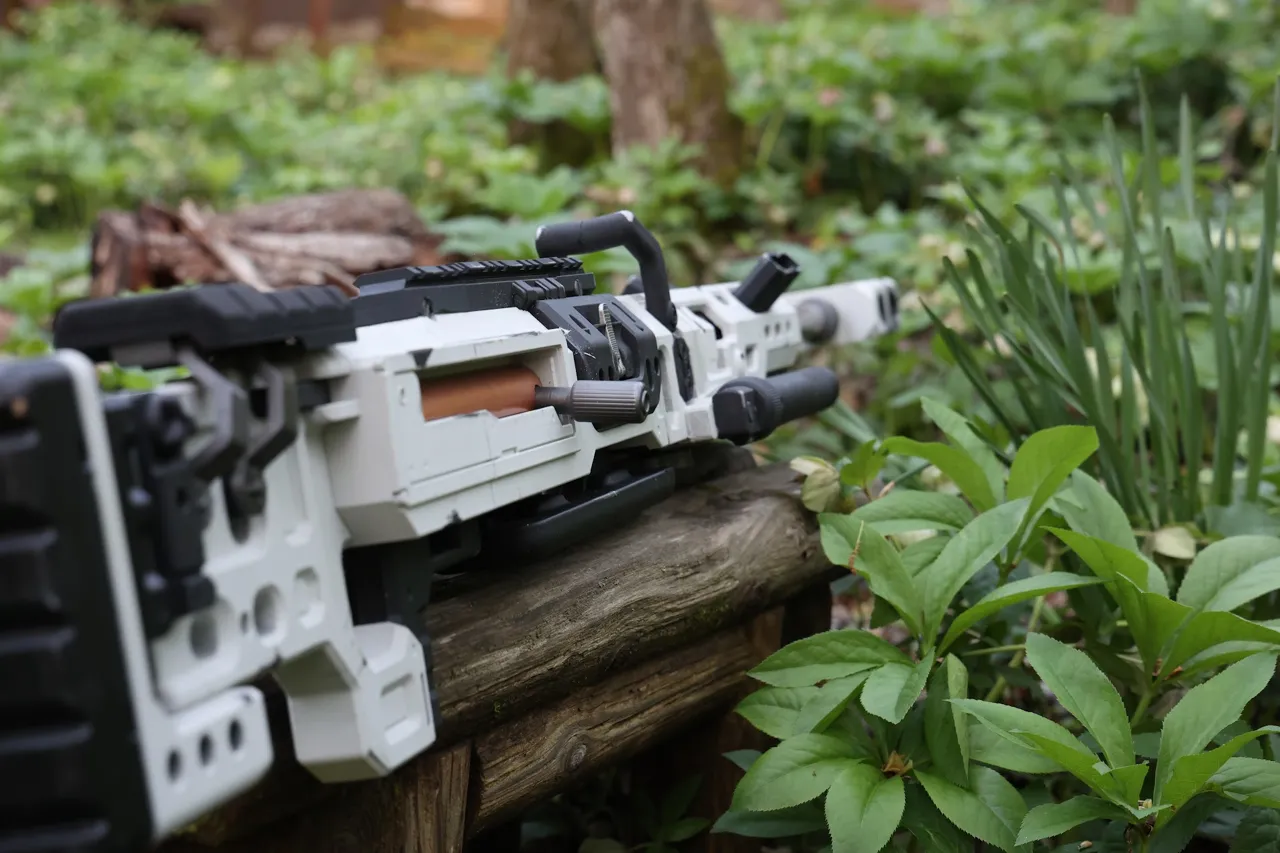 Titanfall 2 Kraber Sniper Rifle view 3