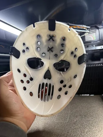 Pieza para disfraz o exhibición: Stitched Halloween Hockey Mask — vista de referencia 3