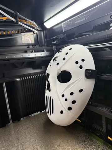 Pieza para disfraz o exhibición: Stitched Halloween Hockey Mask — vista de referencia 4