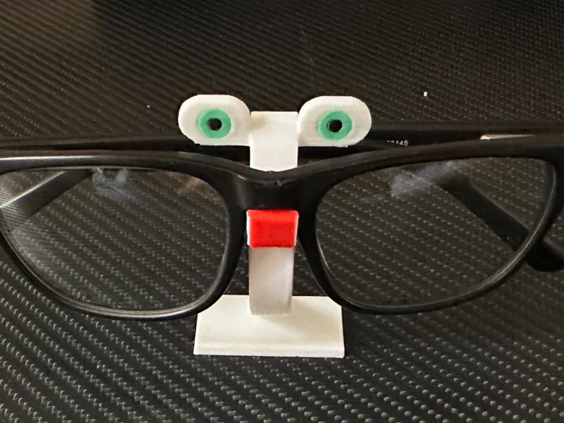 eyeglasses holder