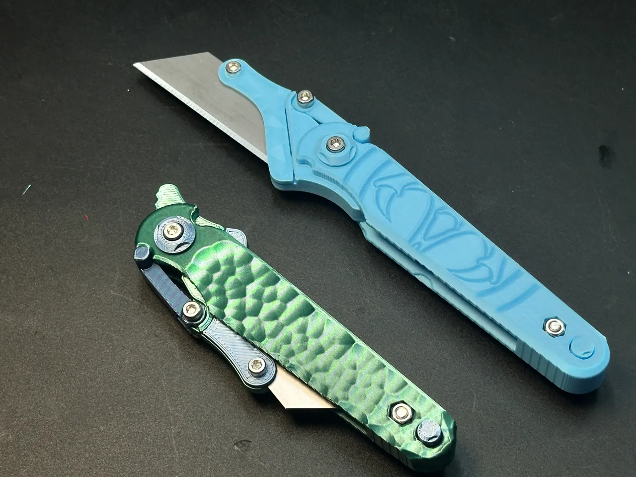 3D Printed Hawk Shortcut Folding Utility Knife view 4