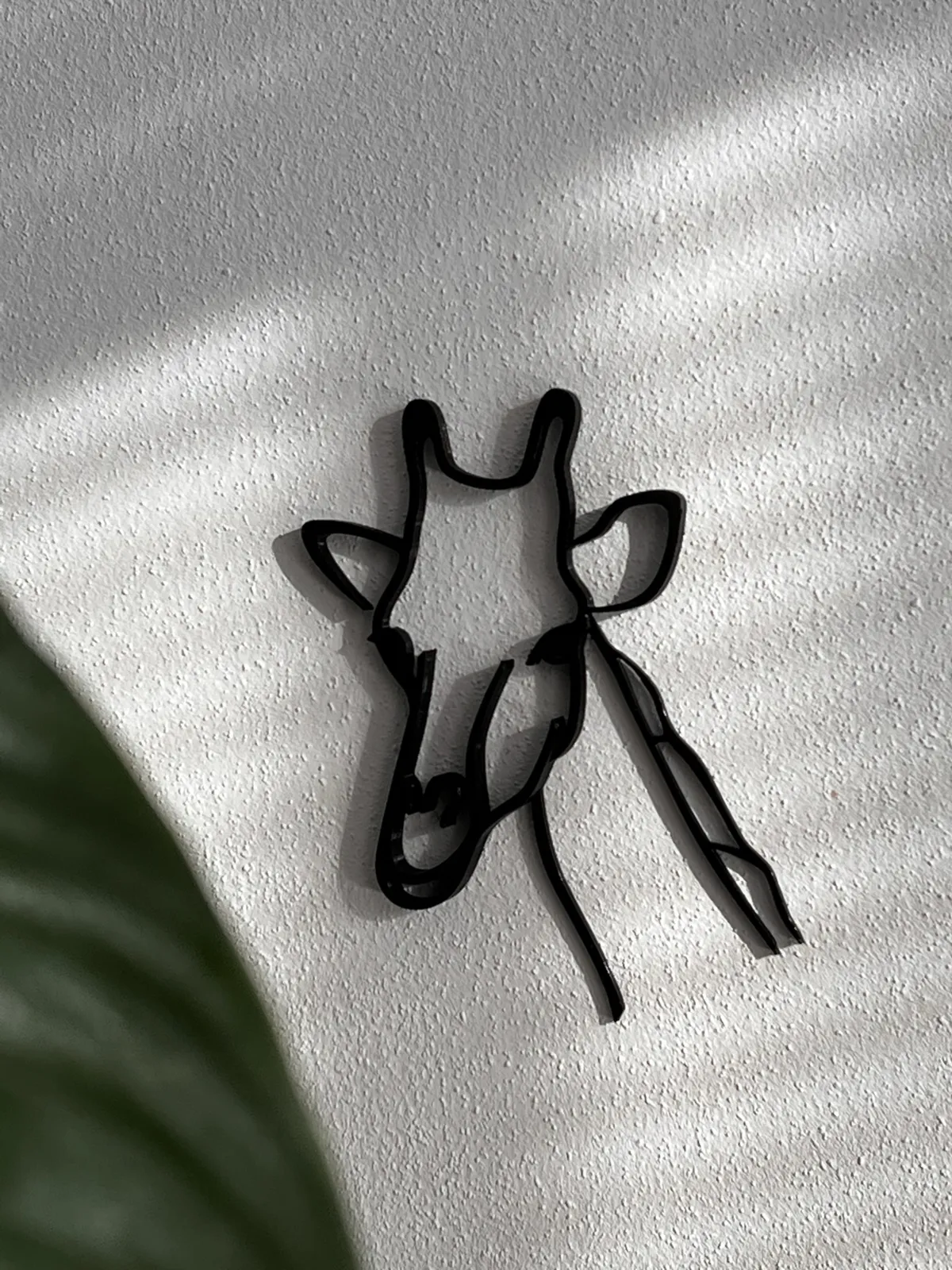 Girafe qui regarde (déco murale 2D)
