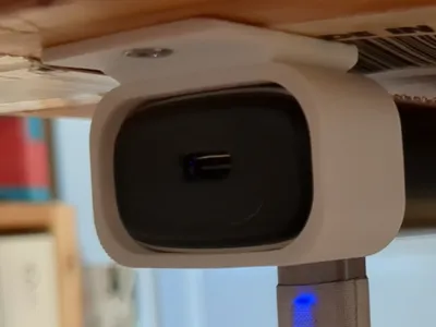 Table mount for RSHTECH 11-Port USB C 3.1 Gen2 Hub