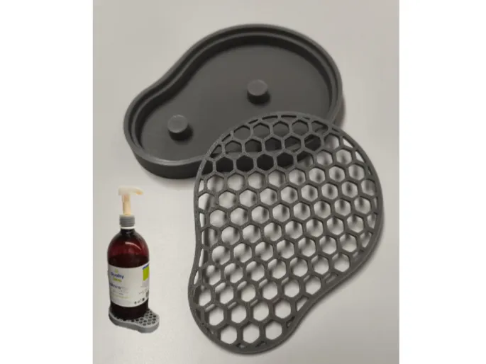 Bottle Tray with Drain Grid – Drip Catcher