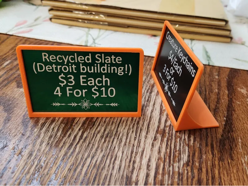 Price tag holder for aluminum business cards