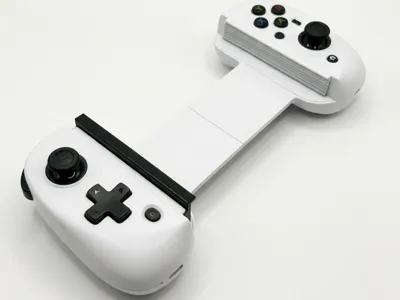 D8 Gamepad Thick Phone Adapter