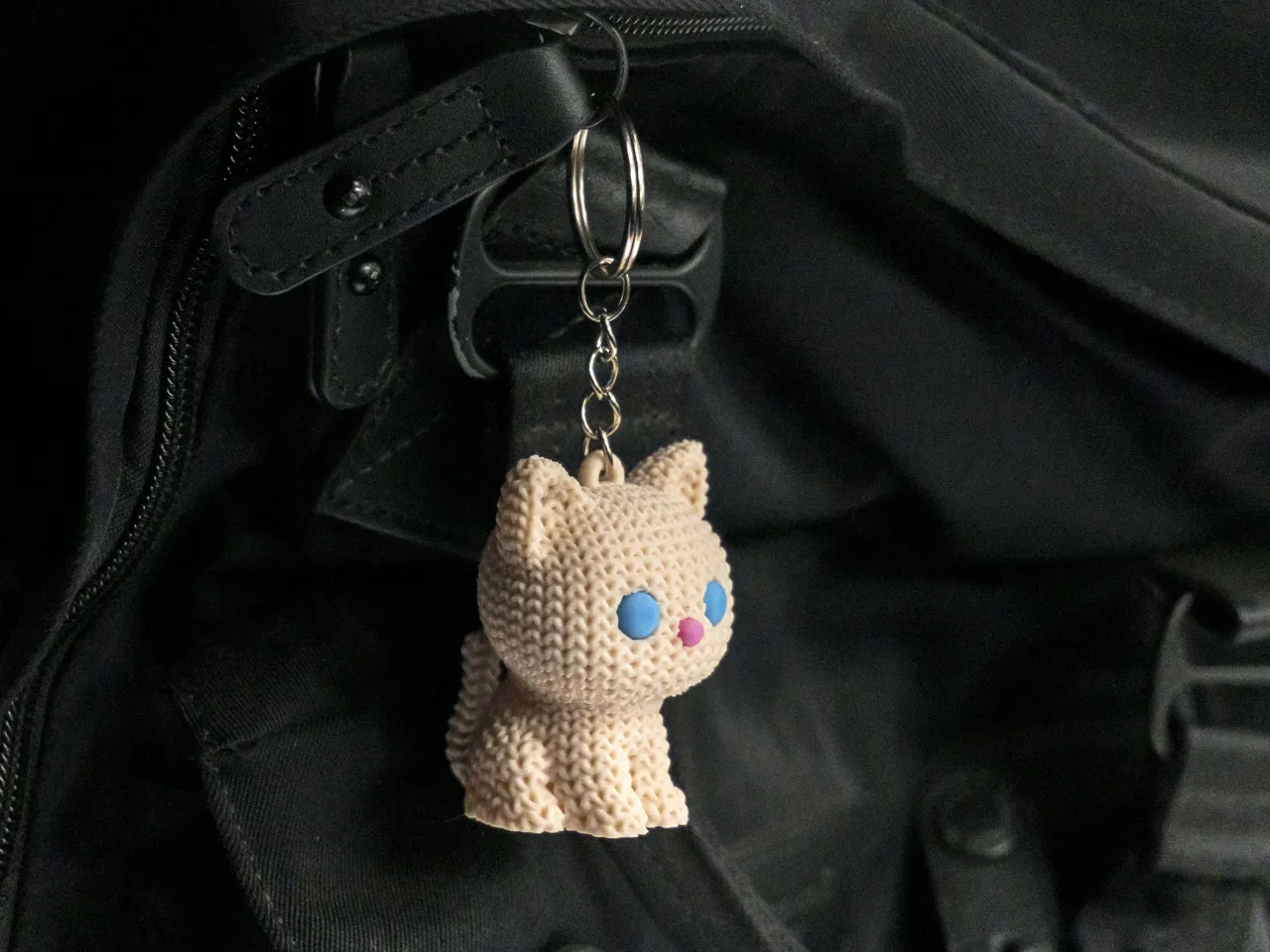 Knitted Kitty Keychain - No AMS view 3