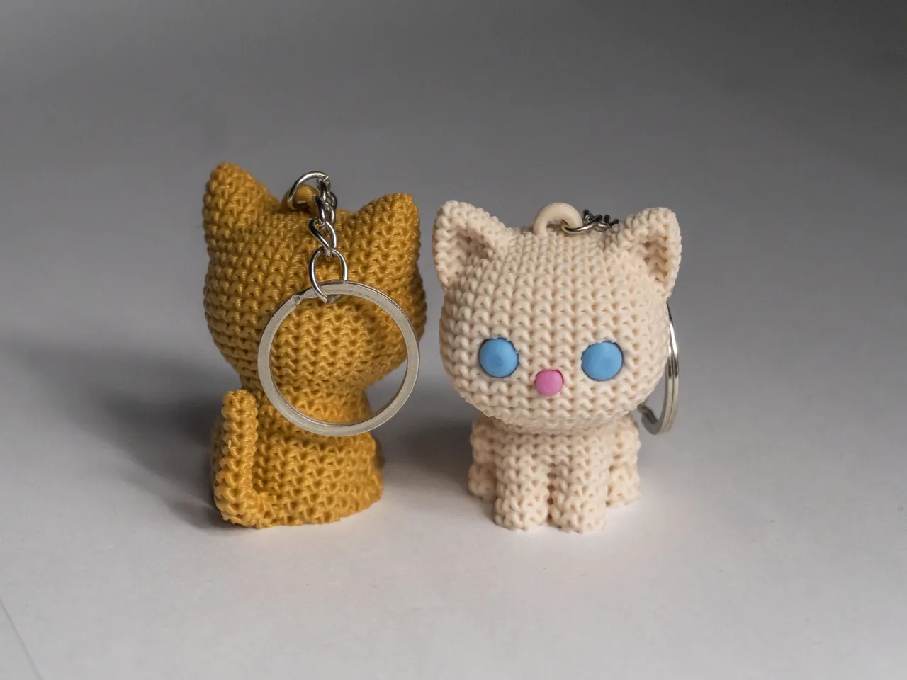 Knitted Kitty Keychain - No AMS view 2