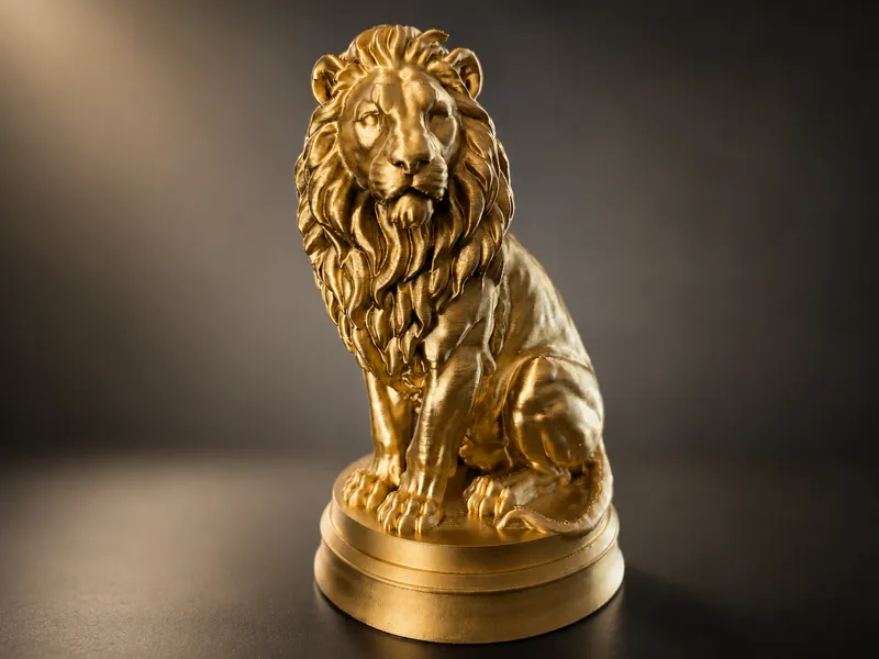 Majestic Lion Statue – King of the Savannah