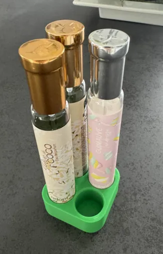 Adopt fragrance 4 stands