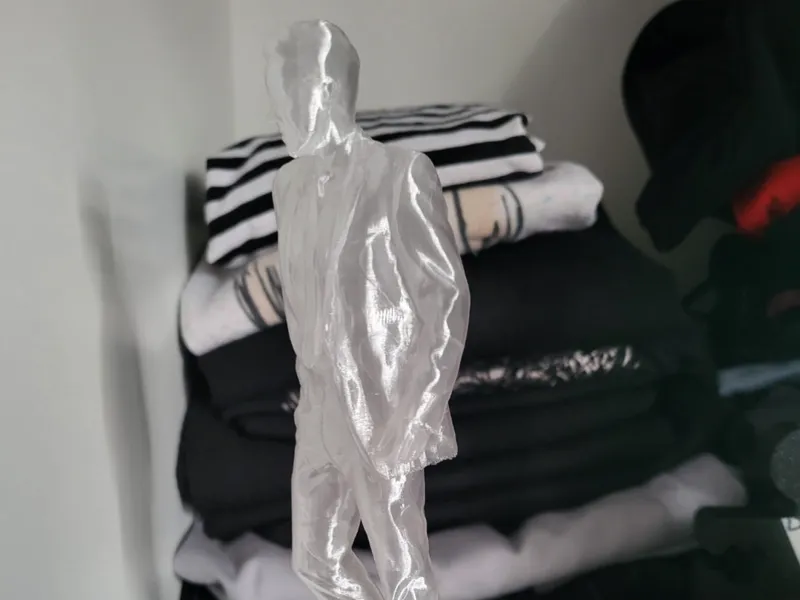 Prom king statue