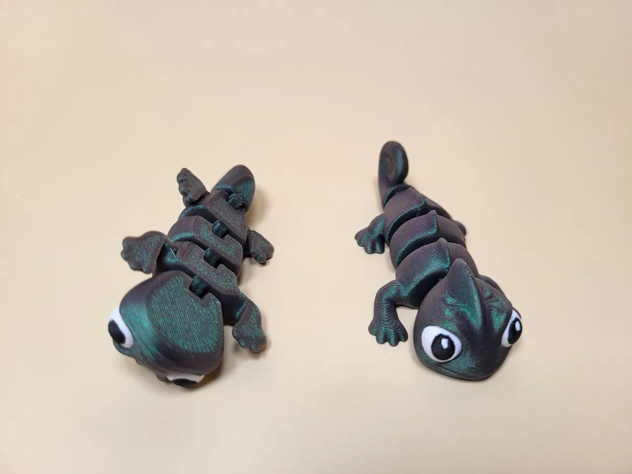Articulated Chameleon - Strong Joints view 4