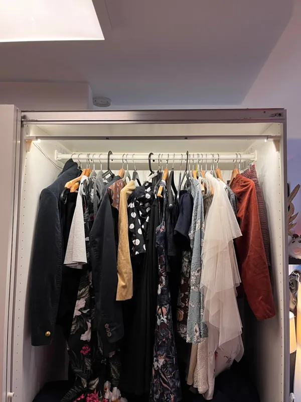 Support éclairage armoire IKEA PAX