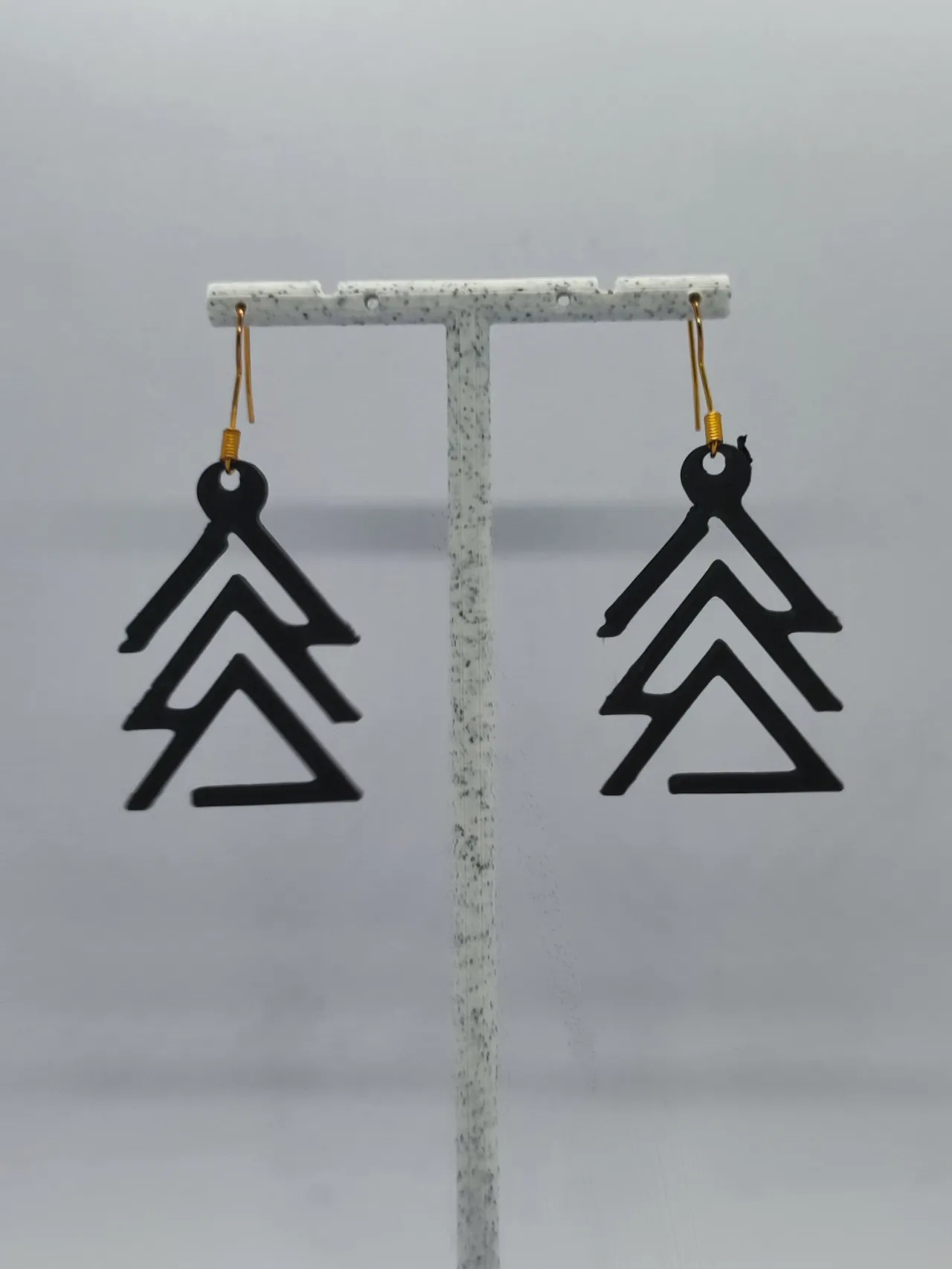 Aretes Los Picos del Equilibrio view 3
