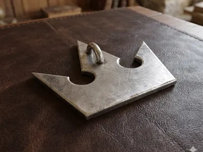 Sora's Kingdom Hearts Necklace Crown