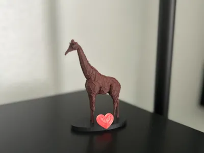 Giraffe Statue (Heart or no Heart)