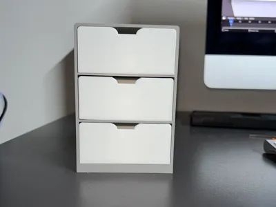 Drawer unit with three compartments