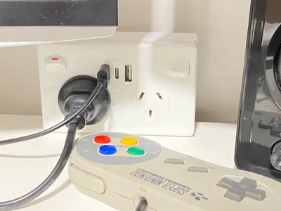 USB Power Point Mount Screw-On Desktop Outlet